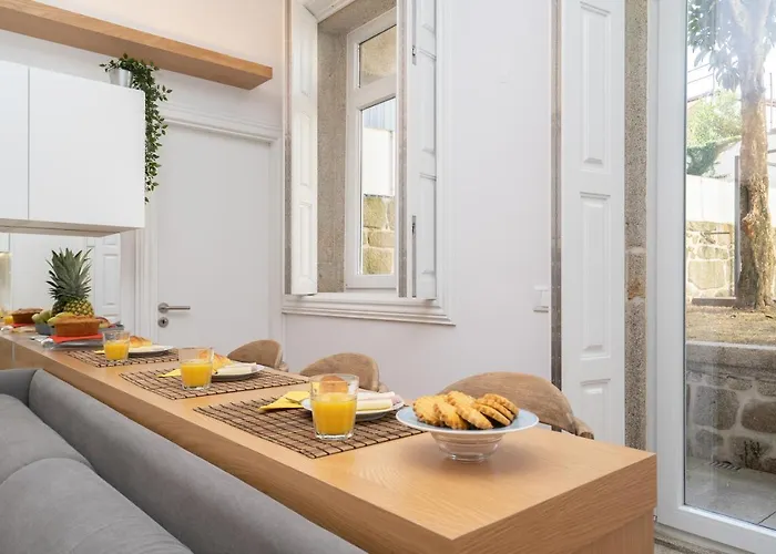 Host Wise - Refreshing Cozy Flat - Garden & Terrace *