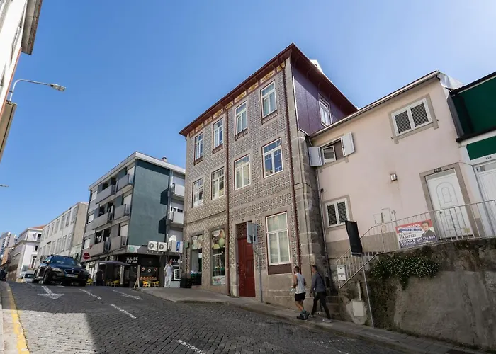 Apartman Host Wise - Refreshing Cozy Flat - Garden & Terrace Porto