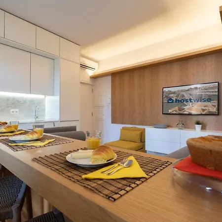 아파트 Host Wise - Refreshing Cozy Flat - Garden & Terrace